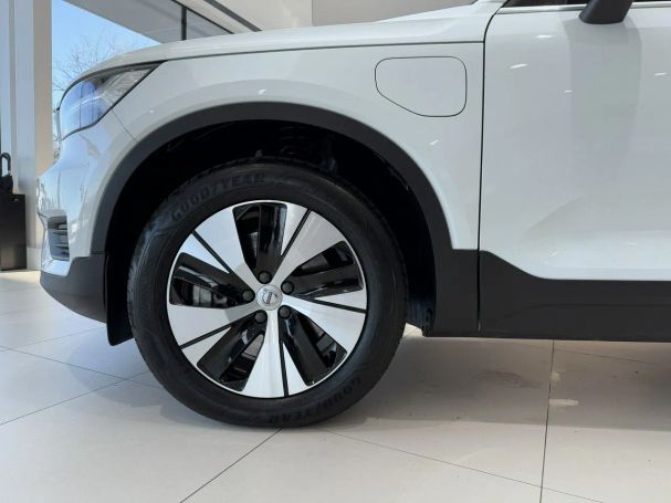 Volvo XC40 155 kW image number 18