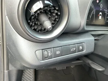 Car image 29