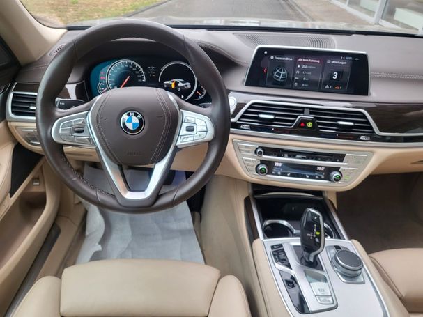 BMW 750i xDrive 330 kW image number 5