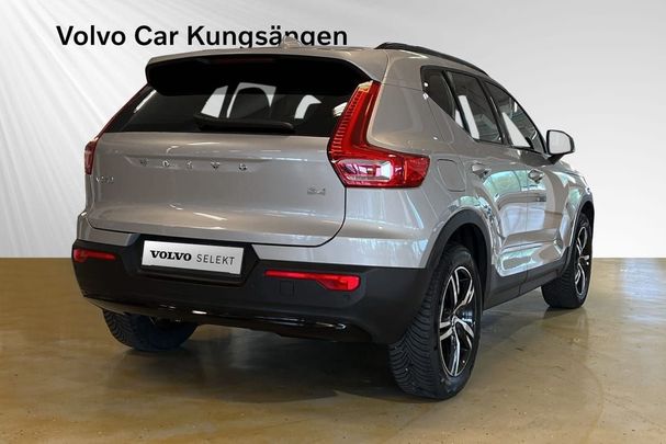 Volvo XC40 B4 Plus Dark 147 kW image number 2