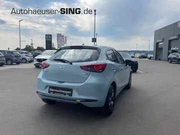 Car image 5