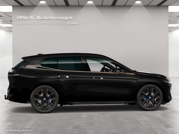 BMW iX xDrive40 240 kW image number 16