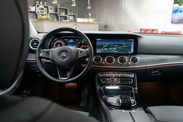 Mercedes-Benz E 220 d T 143 kW image number 15