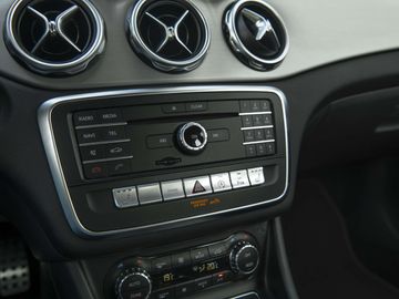 Car image 36