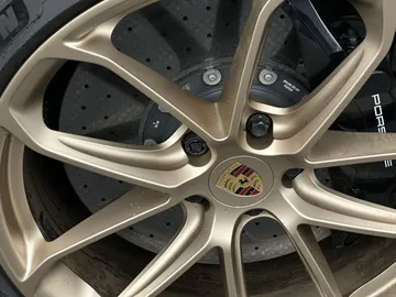 Car image 29