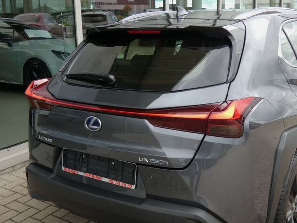 Lexus UX 135 kW image number 27