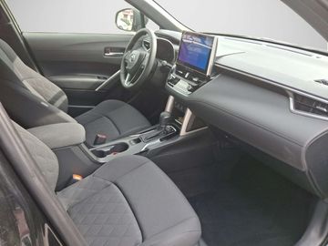 Car image 15