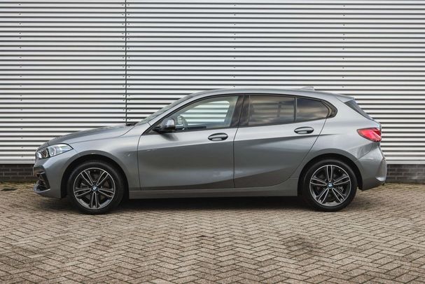 BMW 118i Sport Line 100 kW image number 3