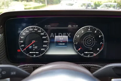 Car image 31