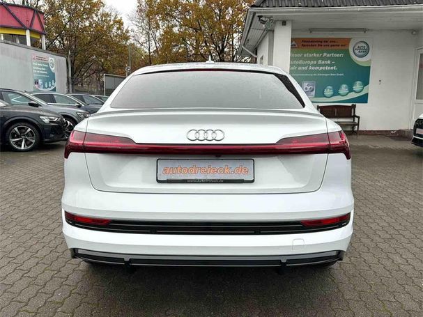 Audi e-tron 55 S-line Sportback 300 kW image number 6