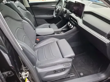 Car image 42