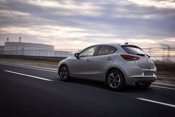 Mazda 2 90 66 kW image number 2