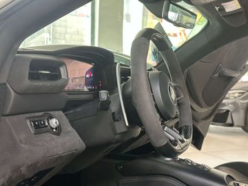 Car image 37