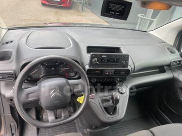 Car image 28