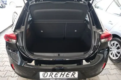 Car image 24