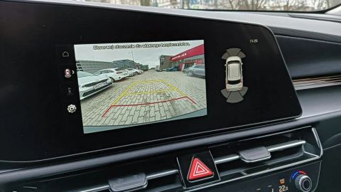 Car image 30