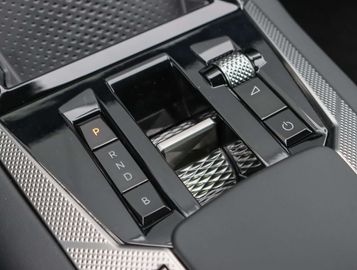 Car image 33