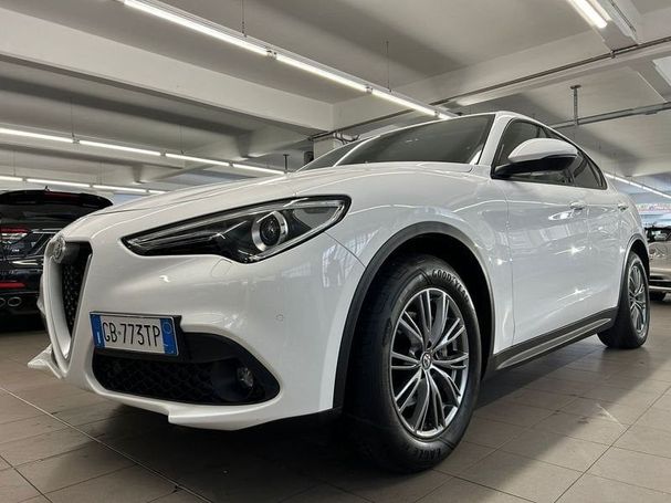 Alfa Romeo Stelvio 2.2 Diesel AT8 118 kW image number 1