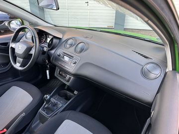 Car image 11