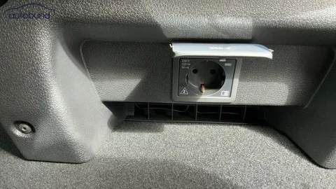 Car image 43