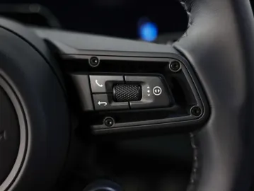 Car image 28