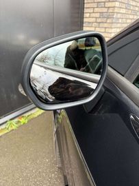 Car image 36