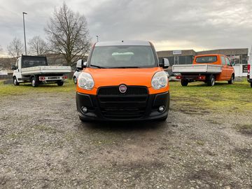 Car image 8
