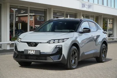 Car image 2