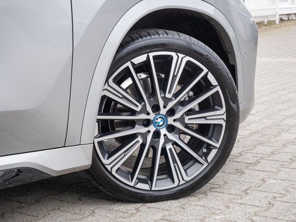 BMW iX1 xDrive30 M Sport 230 kW image number 5