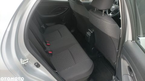 Car image 22