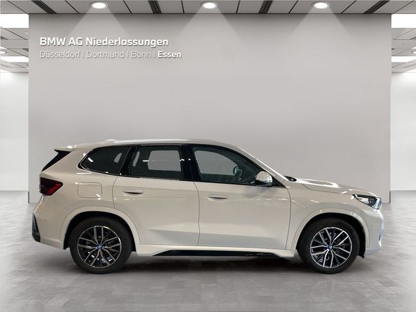 BMW iX1 xDrive30 M Sport 225 kW image number 4