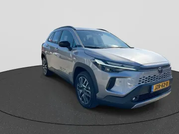 Car image 2
