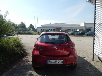 Car image 16