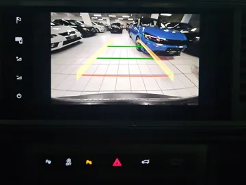 Car image 23