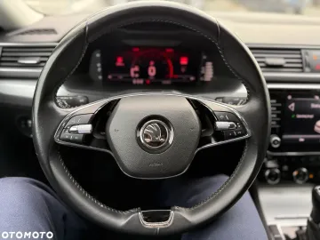 Car image 33