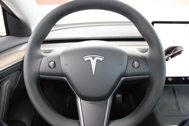 Tesla Model 3 239 kW image number 9