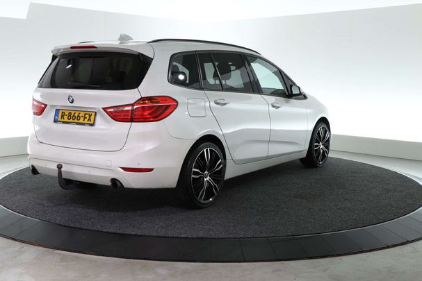 BMW 220i Gran Tourer 141 kW image number 3