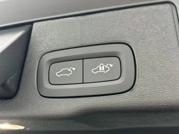 Car image 39