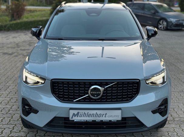 Volvo XC40 B4 Plus Dark DKG 145 kW image number 15