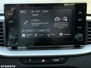 Car image 27