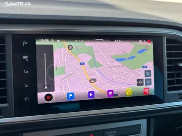 Car image 26