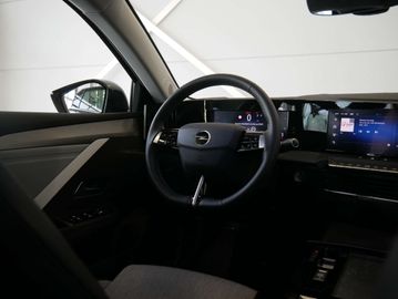 Car image 24