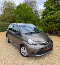 Car image 2
