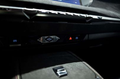 Car image 37