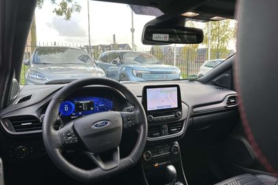 Car image 30