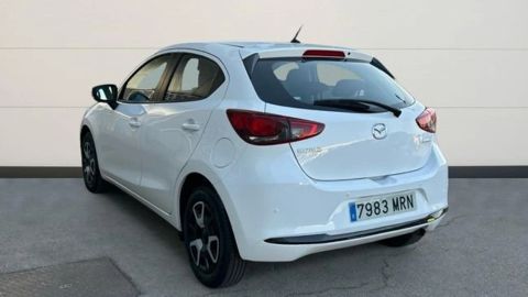 Car image 4