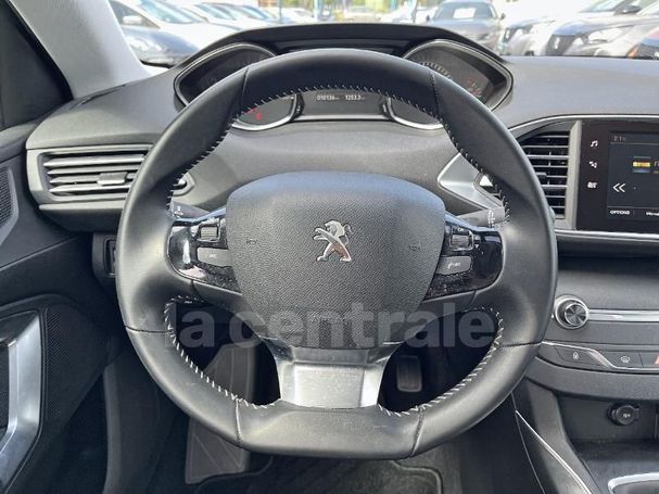 Peugeot 308 1.2 PureTech 110 Allure 81 kW image number 27