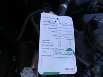 Car image 24