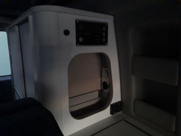 Car image 28