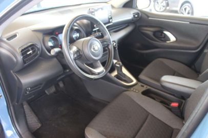 Car image 12